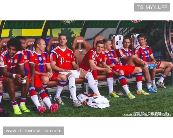 足球替补席设置是否在比赛中能给予候补球员充足恢复与战术接收空间